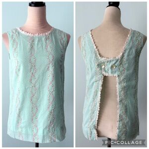 ✨ Vintage Handmade Textured Lace Button Back Top / Apron Blouse ✨